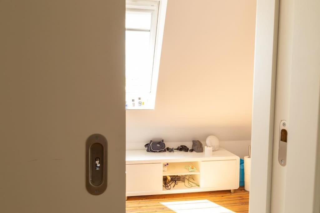 Luxurioeses Penthouse Mit Dachterrasse & Massagesessel Em-Apartments Deutschland Bielefeld Exterior foto