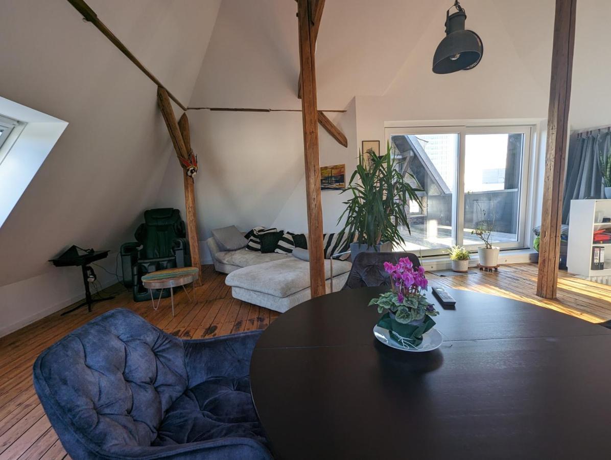 Luxurioeses Penthouse Mit Dachterrasse & Massagesessel Em-Apartments Deutschland Bielefeld Exterior foto